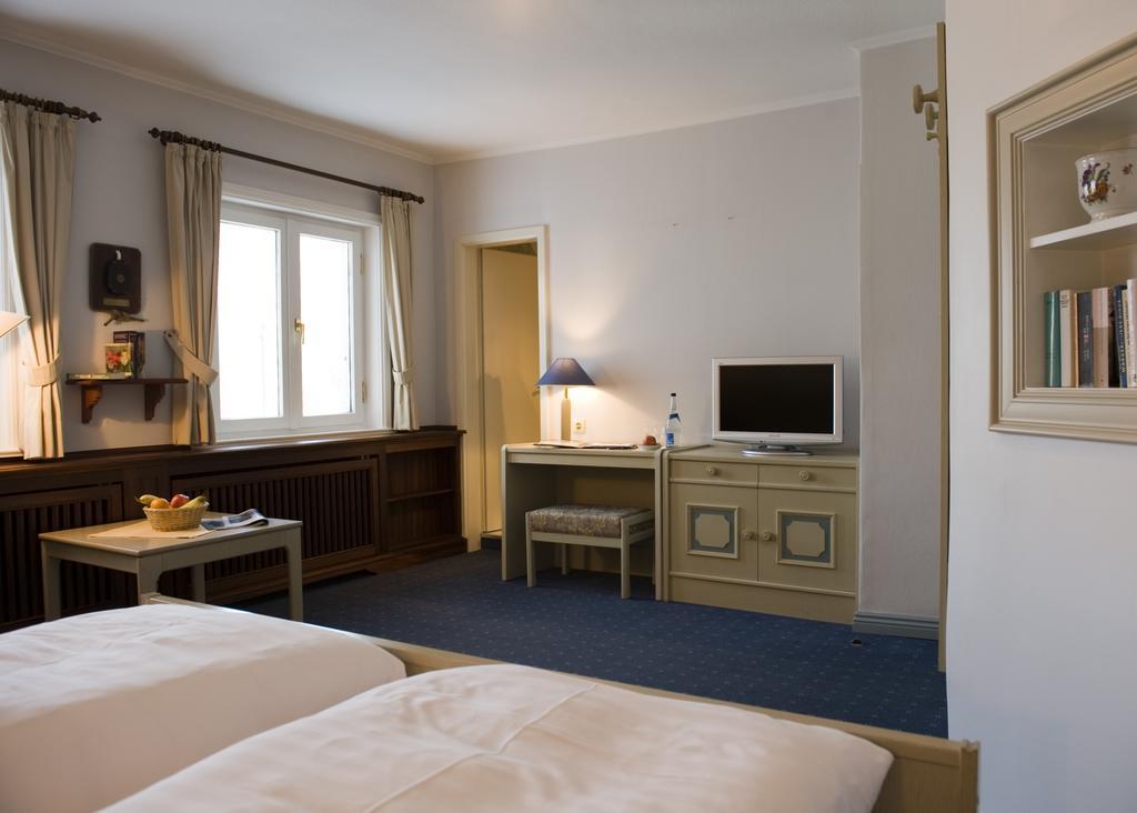 Hotel Friesenhof Wenningstedt-Braderup Номер фото