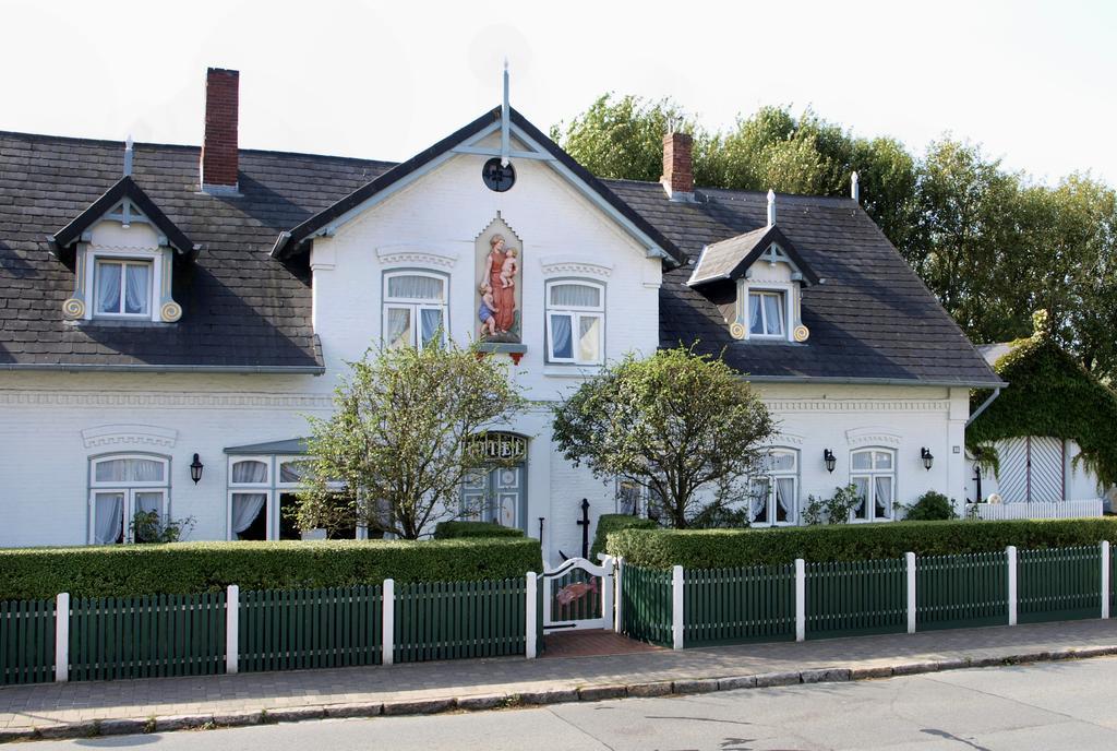 Hotel Friesenhof Wenningstedt-Braderup Екстер'єр фото